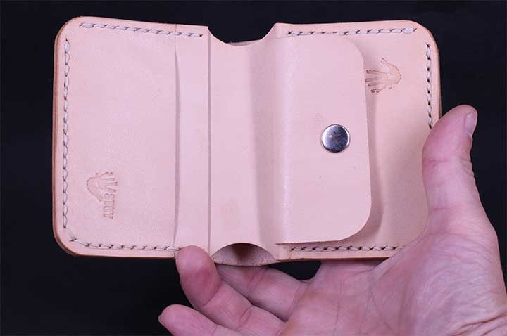 Handmade Leather Vertical Coin Wallet - Natural
